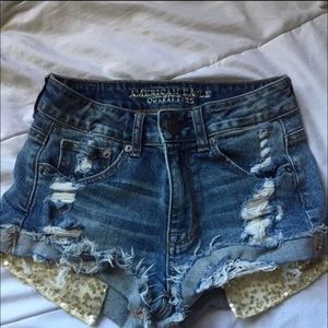 american eagle distressed shorts